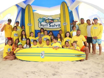 «Surf Salva» ensina surfistas e banhistas como salvar vidas no mar